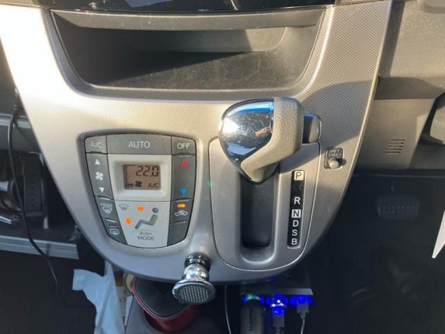 DAIHATSU MOVE CUSTOM 2013