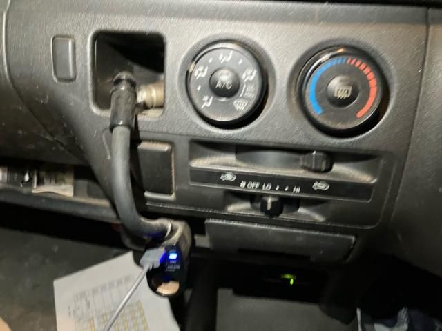 TOYOTA HIACE van 2WD 2009