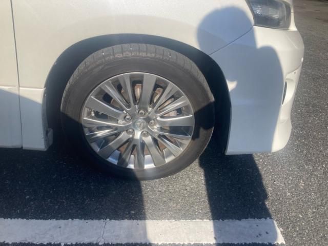 TOYOTA VELLFIRE 2014