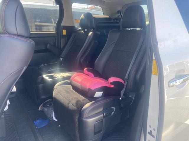 TOYOTA VELLFIRE 2014