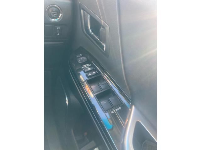 TOYOTA VELLFIRE 2014