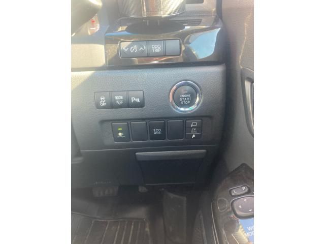 TOYOTA VELLFIRE 2014