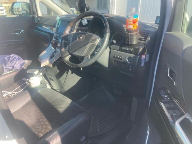 TOYOTA VELLFIRE 2014