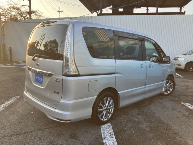 NISSAN SERENA  S-HYBRID 2012