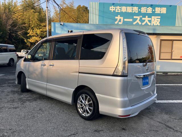 NISSAN SERENA  S-HYBRID 2012