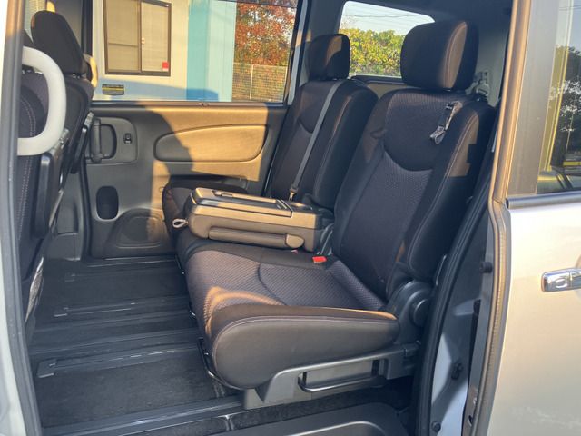 NISSAN SERENA  S-HYBRID 2012