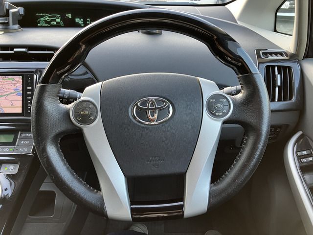 TOYOTA PRIUS 2010