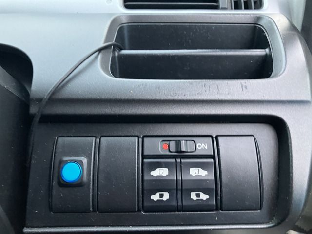 HONDA STEPWAGON SPADA 2008