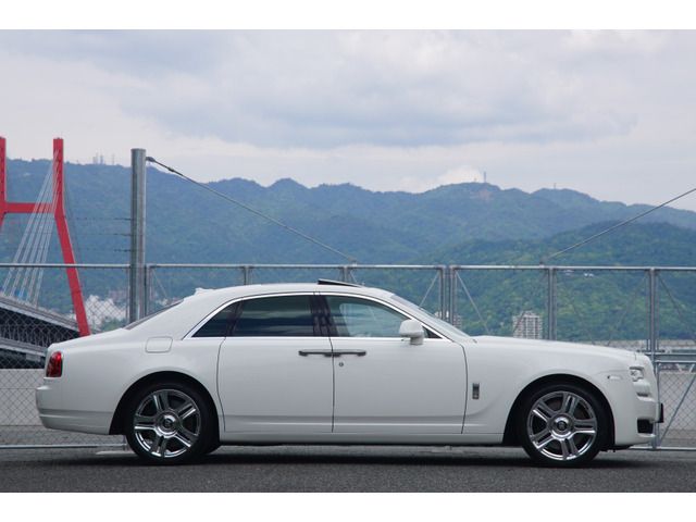 ROLLS-ROYCE ROLLS-ROYCE 2016