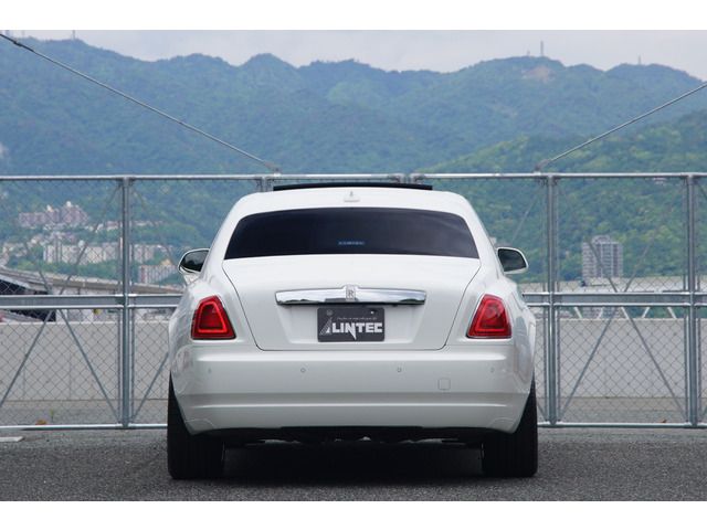 ROLLS-ROYCE ROLLS-ROYCE 2016