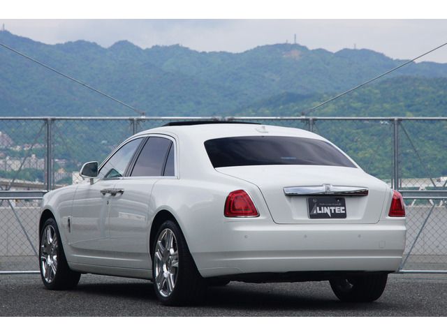 ROLLS-ROYCE ROLLS-ROYCE 2016