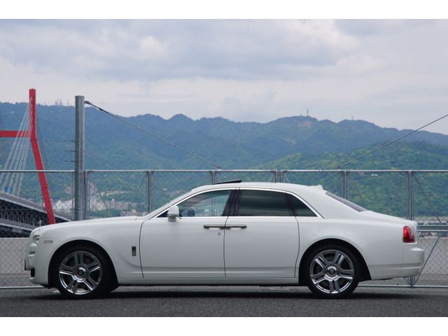 ROLLS-ROYCE ROLLS-ROYCE 2016