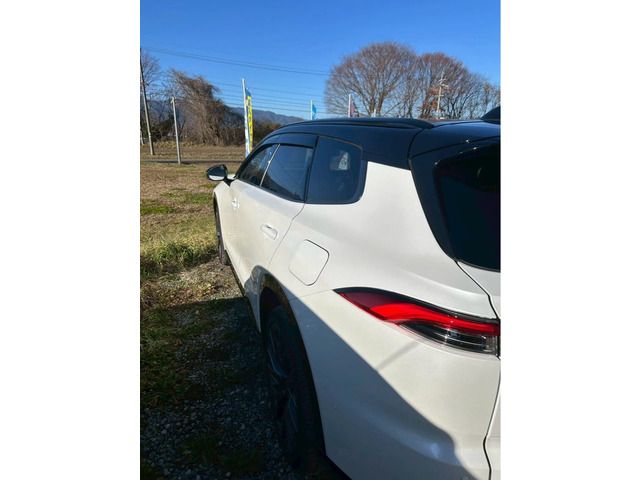 TOYOTA CROWN ESTATE 4WD 2025