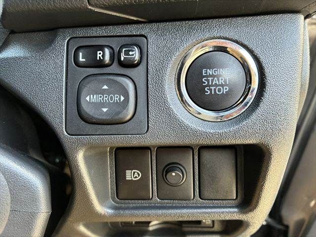 TOYOTA HIACE van 2WD 2018