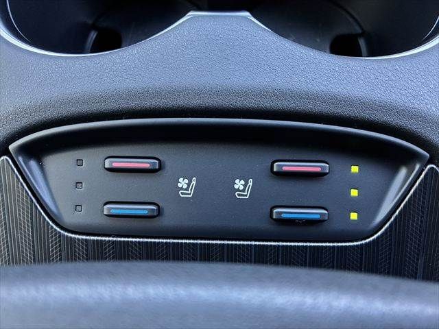 TOYOTA HARRIER 2WD 2020