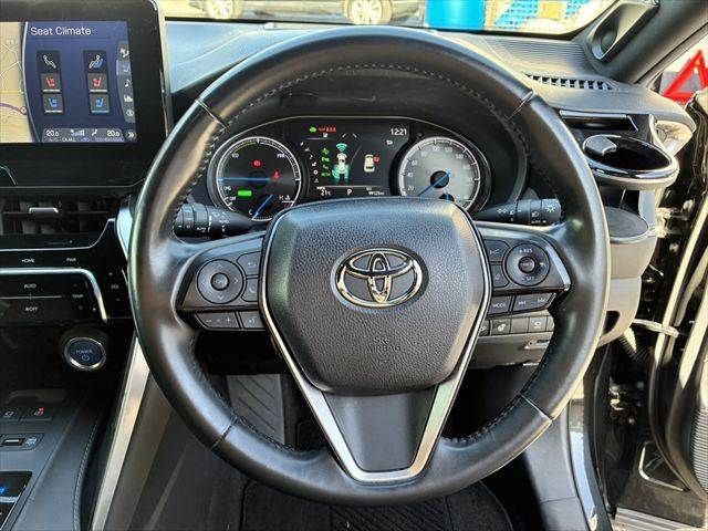 TOYOTA HARRIER HYBRID 2021