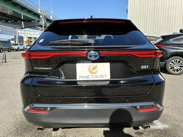 TOYOTA HARRIER HYBRID 2021