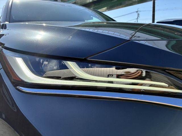 TOYOTA HARRIER HYBRID 2021