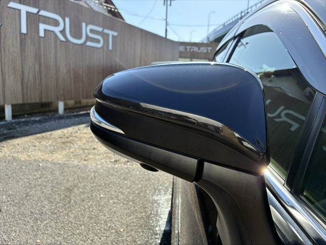 TOYOTA HARRIER HYBRID 2021