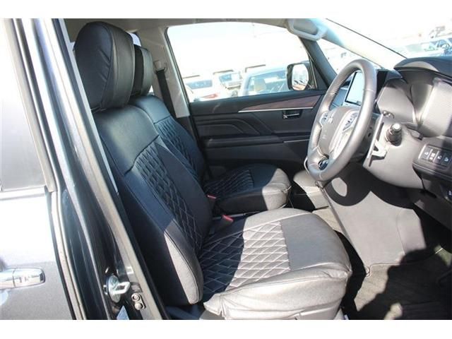 MITSUBISHI DELICA D:5 4WD 2023