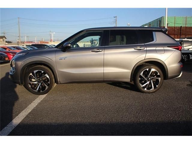 MITSUBISHI OUTLANDER PHEV 2021