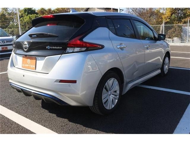 NISSAN LEAF 2020