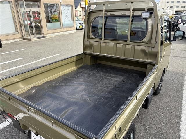 DAIHATSU HIJET truck 4WD 2022