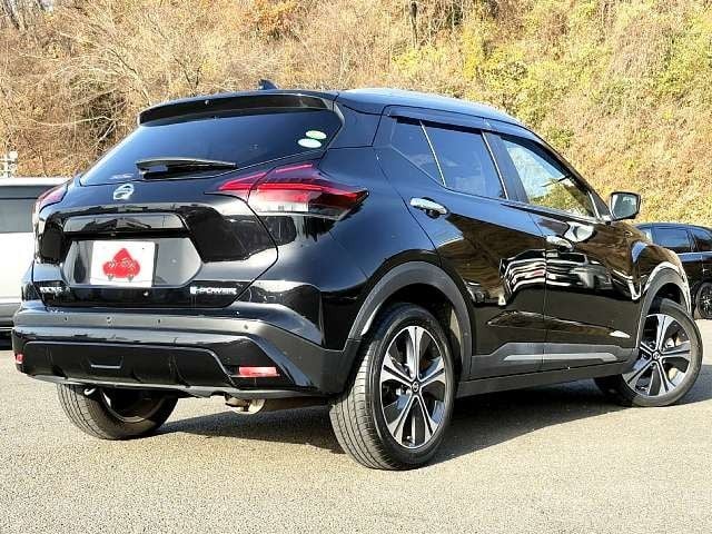 NISSAN KICKS 2020