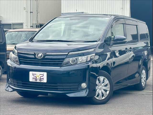 TOYOTA VOXY 2014