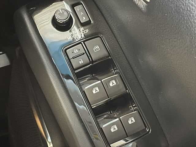 TOYOTA VELLFIRE 2016