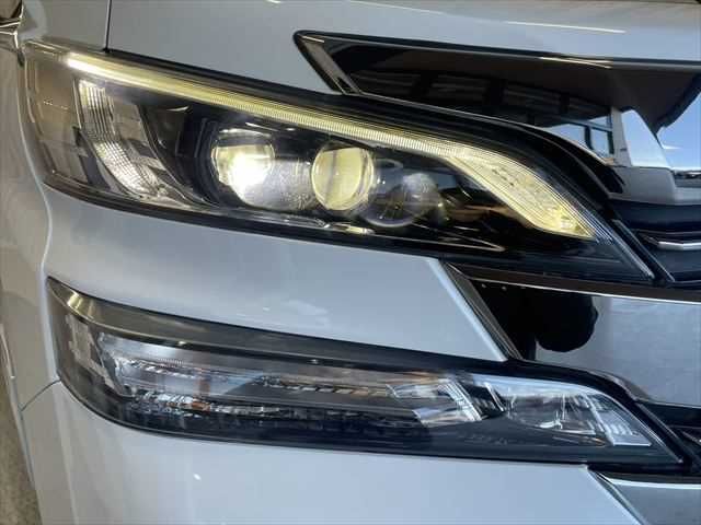 TOYOTA VELLFIRE 2016