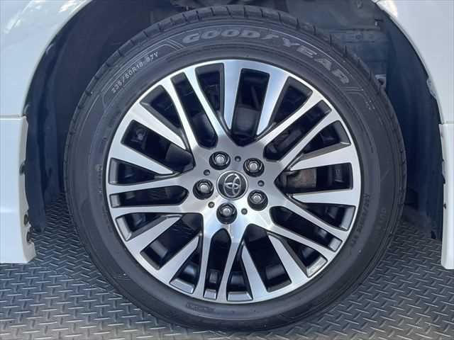 TOYOTA VELLFIRE 2016