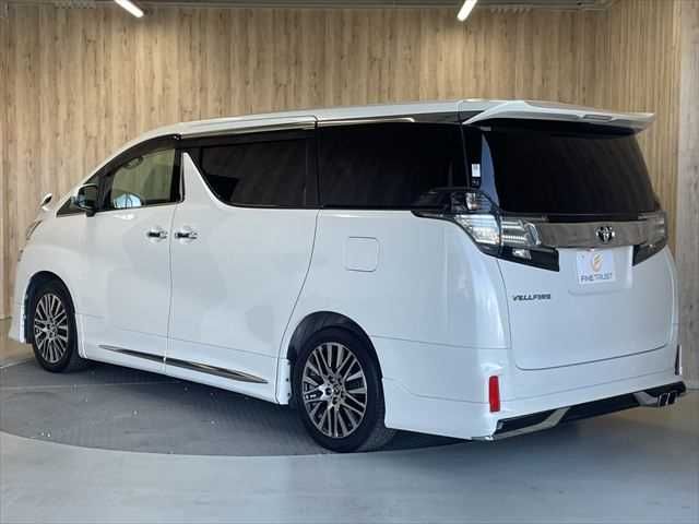 TOYOTA VELLFIRE 2016