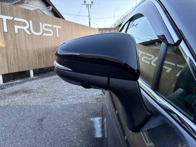 TOYOTA HARRIER PHEV 2023