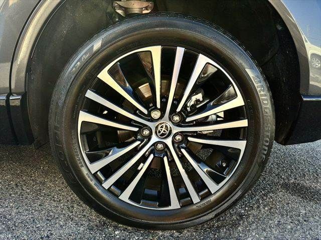 TOYOTA HARRIER PHEV 2023