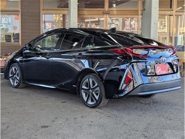 TOYOTA PRIUS PHV 2019