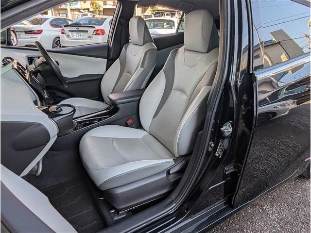 TOYOTA PRIUS PHV 2019