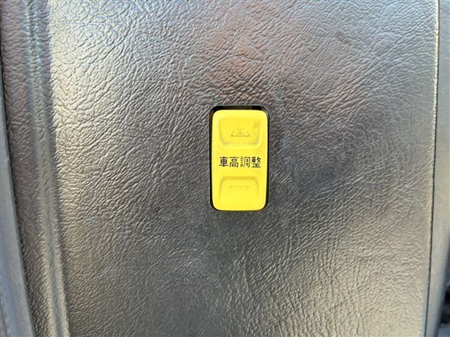 TOYOTA VOXY 4WD 2012