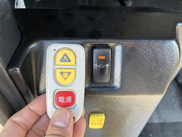 TOYOTA VOXY 4WD 2012