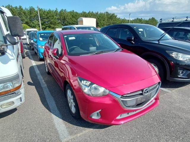MAZDA DEMIO 2016