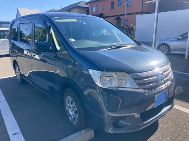 NISSAN SERENA  WG 2010