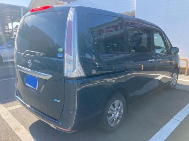 NISSAN SERENA  WG 2010