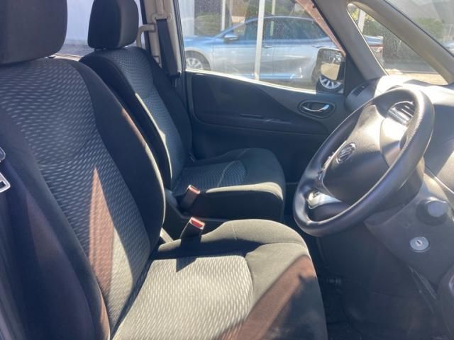 NISSAN SERENA  WG 2010