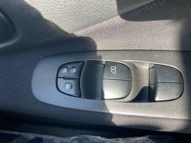 NISSAN SERENA  WG 2010