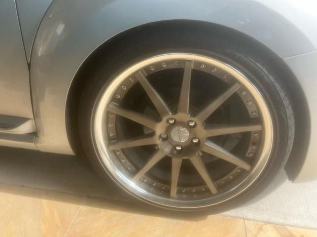 VOLKSWAGEN VOLKSWAGEN The BEETLE 2012