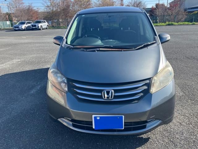HONDA FREED 2010