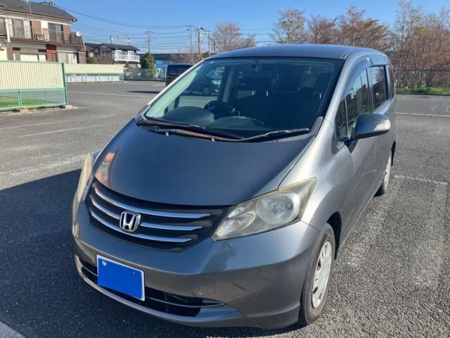 HONDA FREED 2010