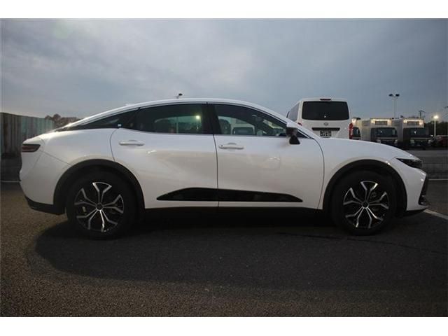 TOYOTA CROWN CROSSOVER 2023