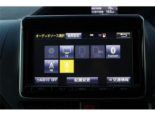 TOYOTA VOXY HYBRID 2014