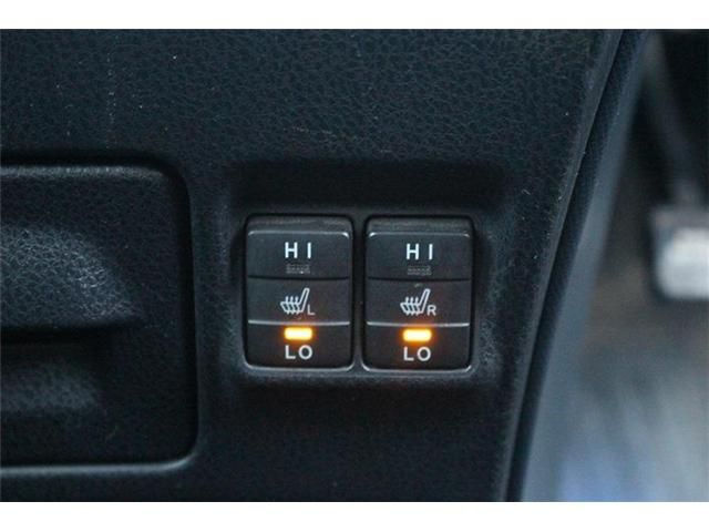 TOYOTA VOXY HYBRID 2014